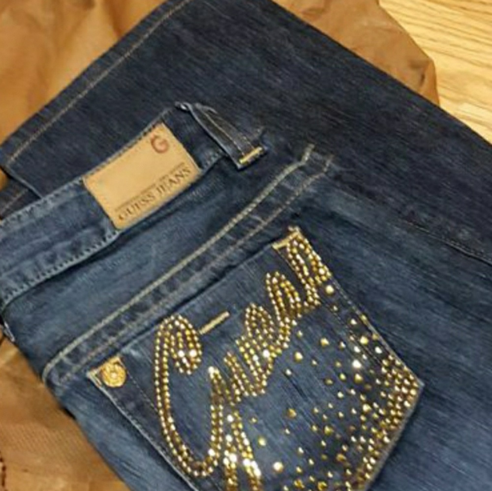 New Daredevil bootcut GUESS jeans size 27